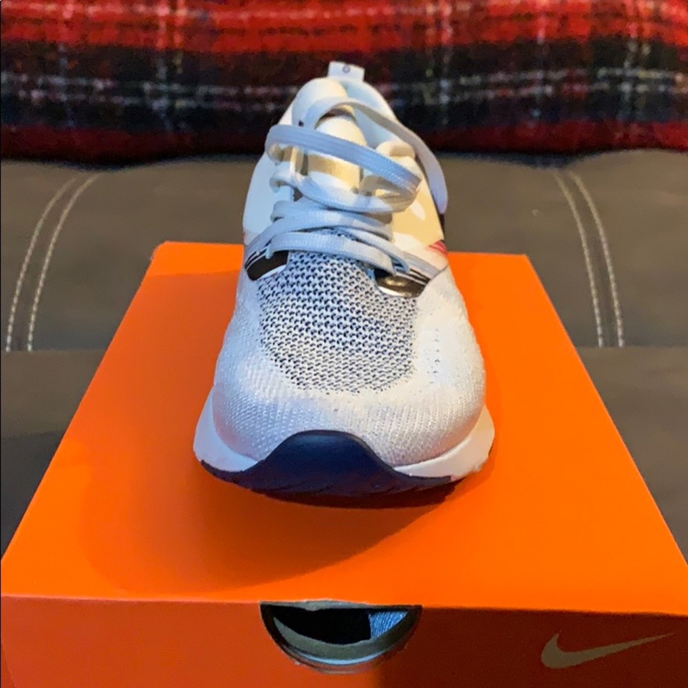 W odyssey react 2 flyknit prm